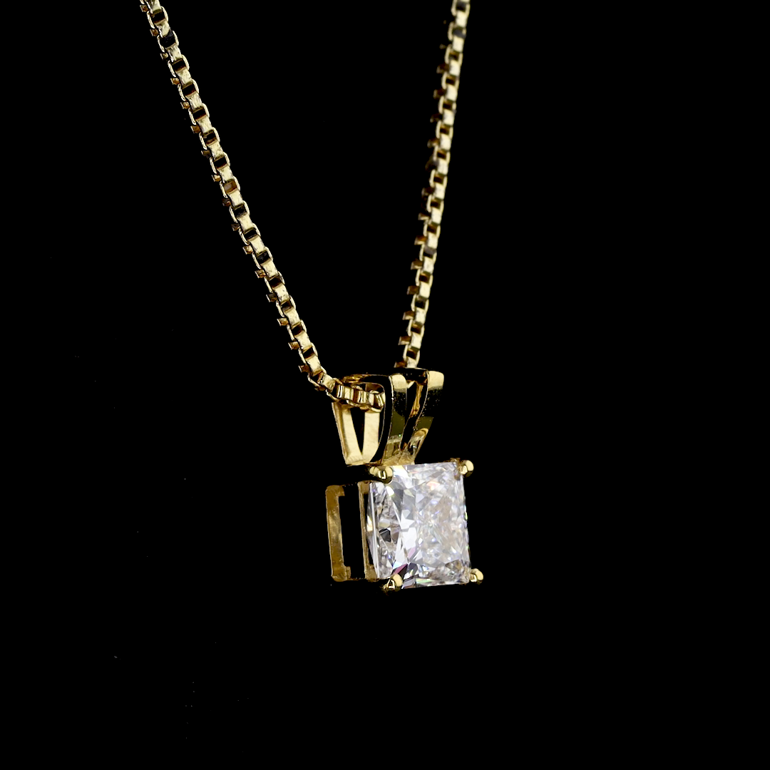Square Solara Pendant – Yellow Gold