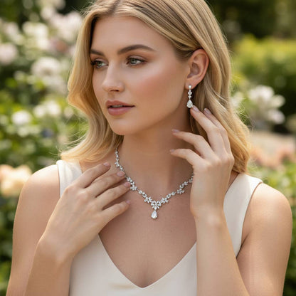 Lumière Drop Diamond Bridal Set