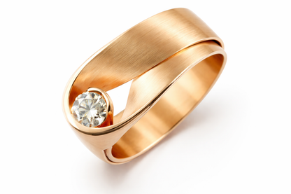 Round Diamond Sculpted Band