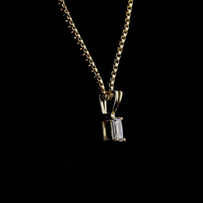Emerald Solara Mini Pendant – Yellow Gold
