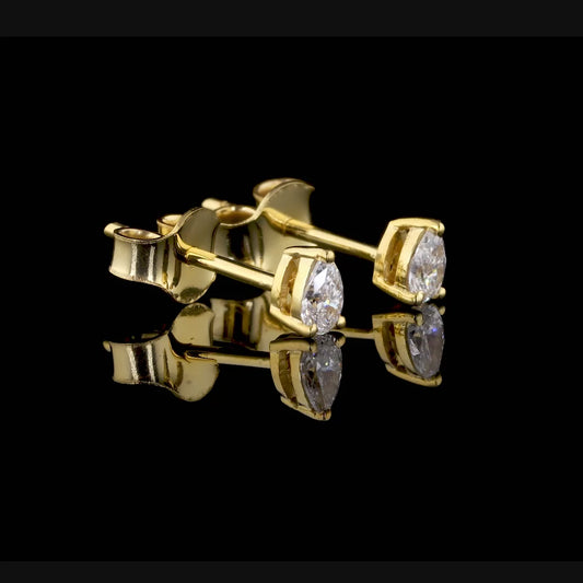 Pear Nova Mini Studs – Yellow Gold Earring